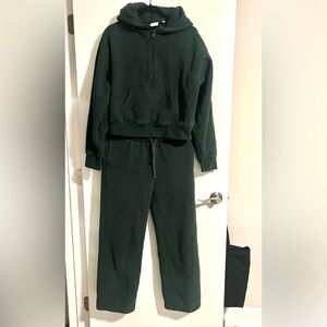 Aritzia TNA Sweatfleece Cozy Fleece Dark Green Matching Set